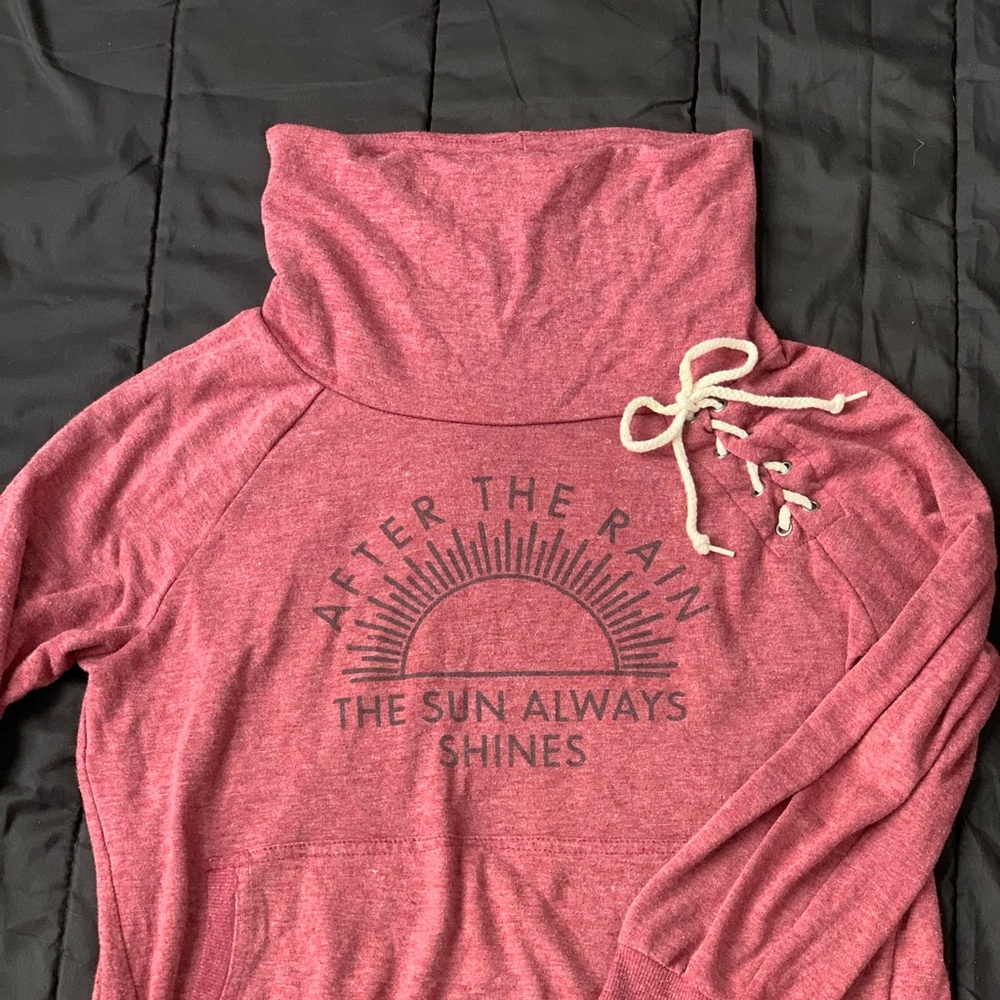 Light weight long sleeved sweatshirt